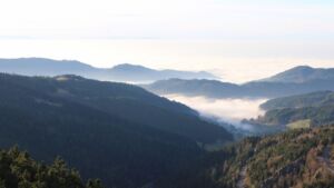 Dieses Bild zeigt eine Webcam-Aufnahme vom Achertal, aufgenommen am Sonntag, den 21.12.2025 um 15:10 Uhr. Die Temperatur betrug 7.1°C.