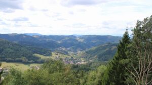 Dieses Bild zeigt eine Webcam-Aufnahme vom Achertal, aufgenommen am Samstag, den 29.08.2026 um 13:20 Uhr. Die Temperatur betrug 20.7°C.