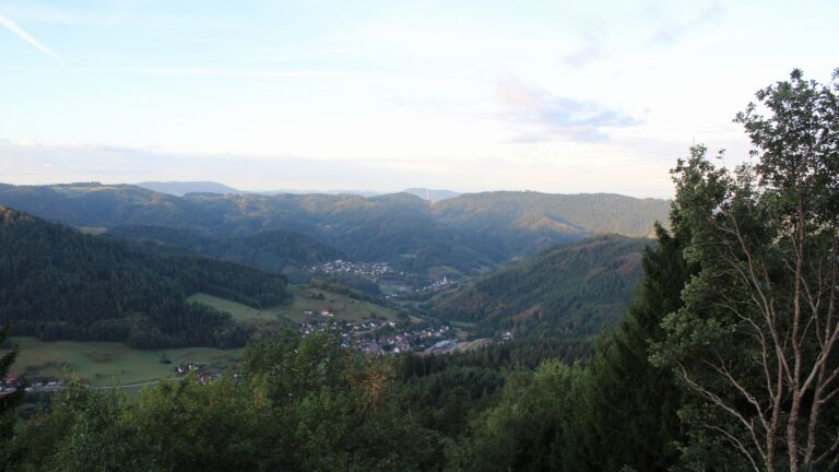 Dieses Bild zeigt eine Webcam-Aufnahme vom Achertal, aufgenommen am Dienstag, den 01.09.2026 um 07:20 Uhr. Die Temperatur betrug 13°C.