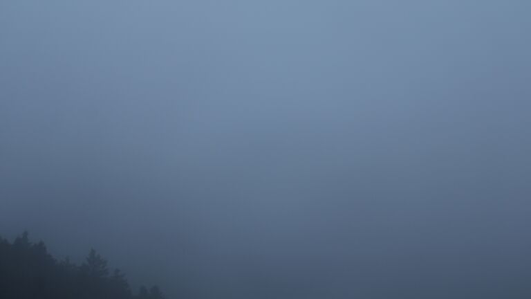 Dieses Bild zeigt eine Webcam-Aufnahme vom Achertal, aufgenommen am Samstag, den 25.10.2025 um 07:50 Uhr. Die Temperatur betrug 3.4°C.