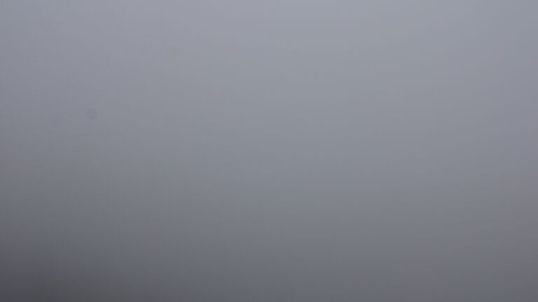 Dieses Bild zeigt eine Webcam-Aufnahme vom Achertal, aufgenommen am Samstag, den 25.10.2025 um 12:10 Uhr. Die Temperatur betrug 3.7°C.