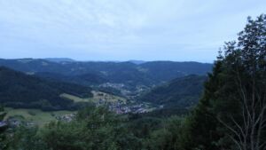 Dieses Bild zeigt eine Webcam-Aufnahme vom Achertal, aufgenommen am Mittwoch, den 10.06.2026 um 05:20 Uhr. Die Temperatur betrug 9.7°C.