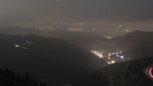 Dieses Bild zeigt eine Webcam-Aufnahme vom Achertal, aufgenommen am Dienstag, den 27.01.2026 um 18:50 Uhr. Die Temperatur betrug 2.9°C.