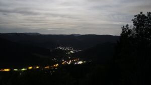 Dieses Bild zeigt eine Webcam-Aufnahme vom Achertal, aufgenommen am Donnerstag, den 24.09.2026 um 01:30 Uhr. Die Temperatur betrug 15°C.
