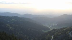 Dieses Bild zeigt eine Webcam-Aufnahme vom Achertal, aufgenommen am Sonntag, den 19.04.2026 um 19:50 Uhr. Die Temperatur betrug 6.4°C.