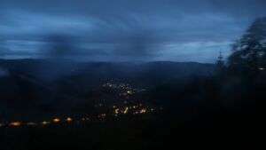 Dieses Bild zeigt eine Webcam-Aufnahme vom Achertal, aufgenommen am Mittwoch, den 20.05.2026 um 04:50 Uhr. Die Temperatur betrug 9.5°C.