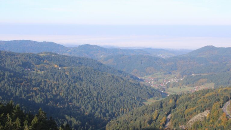 Dieses Bild zeigt eine Webcam-Aufnahme vom Achertal, aufgenommen am Freitag, den 10.10.2025 um 09:40 Uhr. Die Temperatur betrug 8.9°C.
