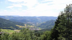 Dieses Bild zeigt eine Webcam-Aufnahme vom Achertal, aufgenommen am Mittwoch, den 17.06.2026 um 15:40 Uhr. Die Temperatur betrug 29.4°C.