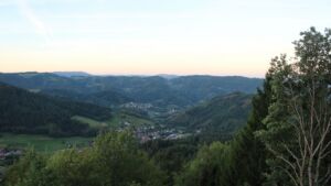Dieses Bild zeigt eine Webcam-Aufnahme vom Achertal, aufgenommen am Freitag, den 25.09.2026 um 07:30 Uhr. Die Temperatur betrug 11.2°C.