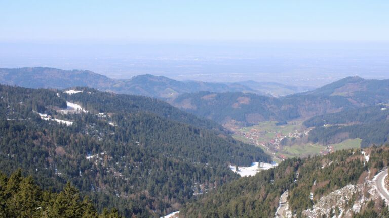 Dieses Bild zeigt eine Webcam-Aufnahme vom Achertal, aufgenommen am Donnerstag, den 02.04.2026 um 11:40 Uhr. Die Temperatur betrug 8.5°C.