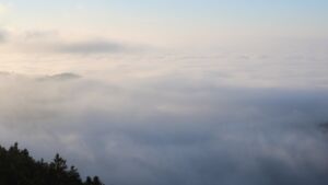 Dieses Bild zeigt eine Webcam-Aufnahme vom Achertal, aufgenommen am Samstag, den 13.12.2025 um 15:20 Uhr. Die Temperatur betrug 9.7°C.