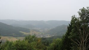 Dieses Bild zeigt eine Webcam-Aufnahme vom Achertal, aufgenommen am Freitag, den 21.08.2026 um 12:10 Uhr. Die Temperatur betrug 16.1°C.