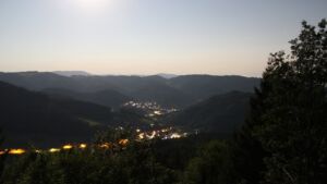 Dieses Bild zeigt eine Webcam-Aufnahme vom Achertal, aufgenommen am Donnerstag, den 30.07.2026 um 03:40 Uhr. Die Temperatur betrug 26.1°C.