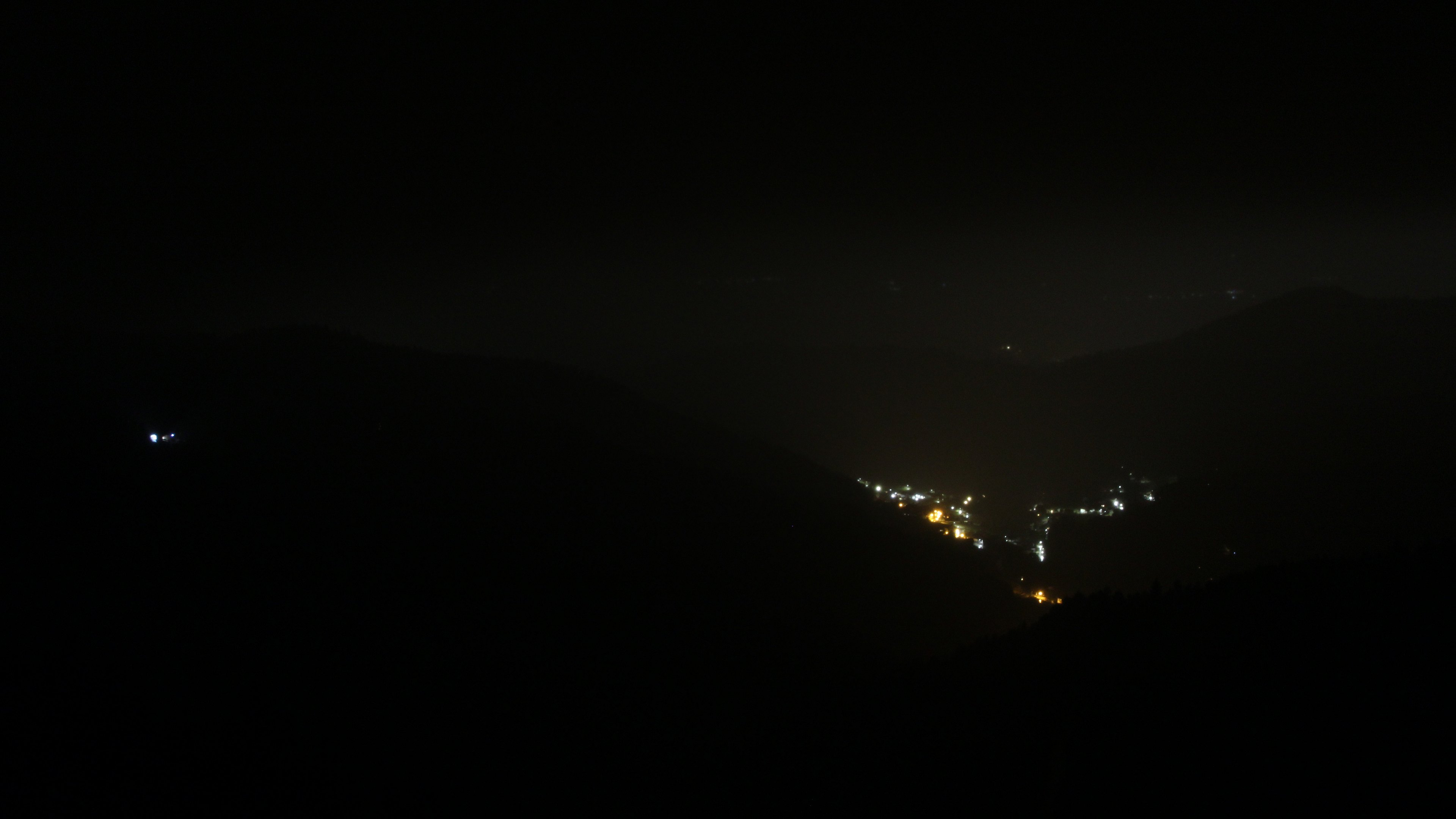 Dieses Bild zeigt eine Webcam-Aufnahme vom Achertal, aufgenommen am Mittwoch, den 11.02.2026 um 00:00 Uhr. Die Temperatur betrug 3.8°C.