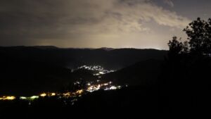 Dieses Bild zeigt eine Webcam-Aufnahme vom Achertal, aufgenommen am Dienstag, den 08.09.2026 um 04:30 Uhr. Die Temperatur betrug 20.1°C.