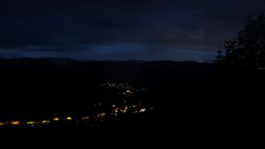 Dieses Bild zeigt eine Webcam-Aufnahme vom Achertal, aufgenommen am Freitag, den 05.06.2026 um 04:20 Uhr. Die Temperatur betrug 9°C.
