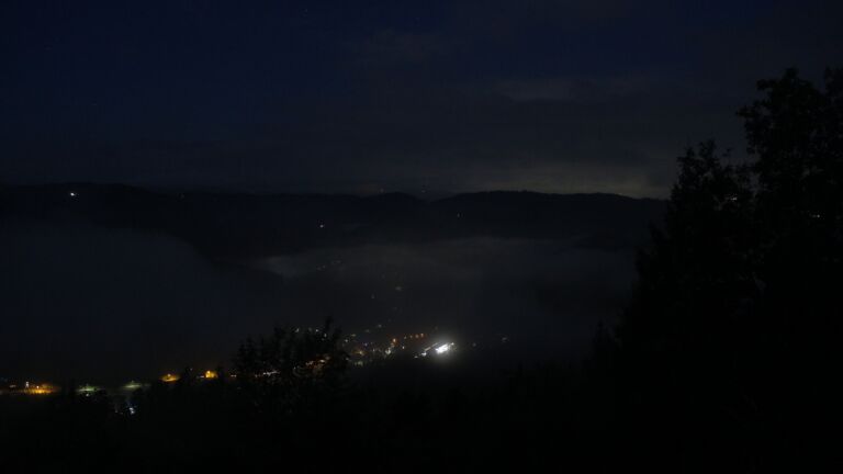 Dieses Bild zeigt eine Webcam-Aufnahme vom Achertal, aufgenommen am Freitag, den 02.10.2026 um 06:20 Uhr. Die Temperatur betrug 11.8°C.