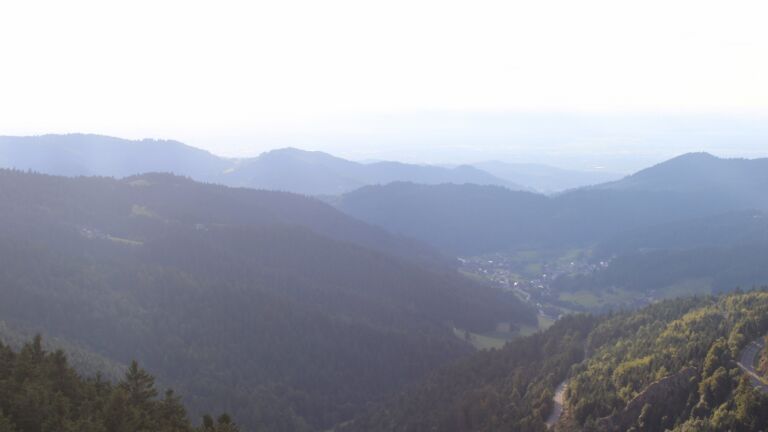 Dieses Bild zeigt eine Webcam-Aufnahme vom Achertal, aufgenommen am Mittwoch, den 10.09.2025 um 18:20 Uhr. Die Temperatur betrug 15.3°C.