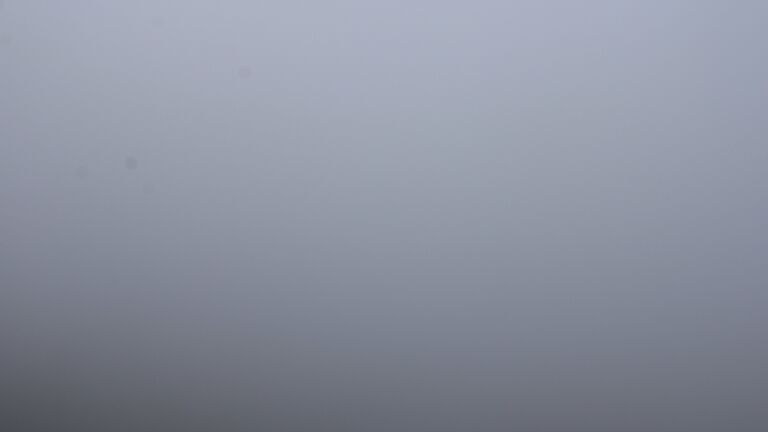 Dieses Bild zeigt eine Webcam-Aufnahme vom Achertal, aufgenommen am Montag, den 13.10.2025 um 10:30 Uhr. Die Temperatur betrug 5.6°C.