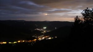 Dieses Bild zeigt eine Webcam-Aufnahme vom Achertal, aufgenommen am Mittwoch, den 16.09.2026 um 20:40 Uhr. Die Temperatur betrug 13.2°C.