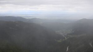 Dieses Bild zeigt eine Webcam-Aufnahme vom Achertal, aufgenommen am Montag, den 15.09.2025 um 13:30 Uhr. Die Temperatur betrug 13.2°C.