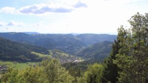 Dieses Bild zeigt eine Webcam-Aufnahme vom Achertal, aufgenommen am Montag, den 14.09.2026 um 16:10 Uhr. Die Temperatur betrug 27°C.