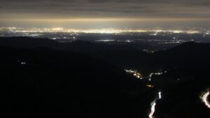 Dieses Bild zeigt eine Webcam-Aufnahme vom Achertal, aufgenommen am Dienstag, den 14.10.2025 um 05:50 Uhr. Die Temperatur betrug 6.2°C.