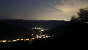 Dieses Bild zeigt eine Webcam-Aufnahme vom Achertal, aufgenommen am Dienstag, den 11.08.2026 um 04:40 Uhr. Die Temperatur betrug 19.8°C.