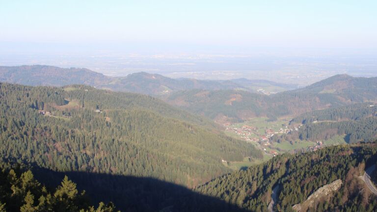 Dieses Bild zeigt eine Webcam-Aufnahme vom Achertal, aufgenommen am Mittwoch, den 08.04.2026 um 08:20 Uhr. Die Temperatur betrug 8.5°C.