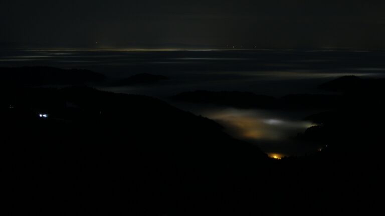 Dieses Bild zeigt eine Webcam-Aufnahme vom Achertal, aufgenommen am Donnerstag, den 22.01.2026 um 02:00 Uhr. Die Temperatur betrug 6.6°C.