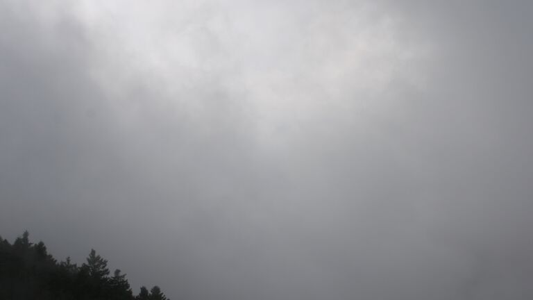 Dieses Bild zeigt eine Webcam-Aufnahme vom Achertal, aufgenommen am Dienstag, den 30.09.2025 um 12:40 Uhr. Die Temperatur betrug 9.6°C.