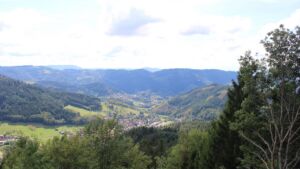Dieses Bild zeigt eine Webcam-Aufnahme vom Achertal, aufgenommen am Montag, den 14.09.2026 um 14:40 Uhr. Die Temperatur betrug 22.8°C.