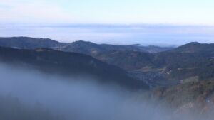 Dieses Bild zeigt eine Webcam-Aufnahme vom Achertal, aufgenommen am Donnerstag, den 11.12.2025 um 10:20 Uhr. Die Temperatur betrug 5.1°C.