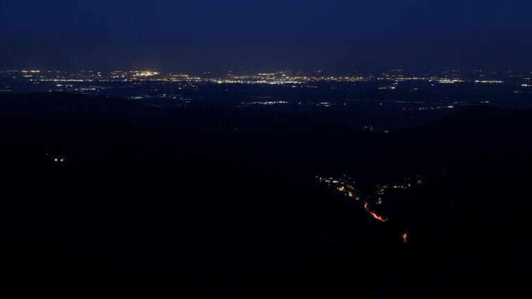 Dieses Bild zeigt eine Webcam-Aufnahme vom Achertal, aufgenommen am Donnerstag, den 23.04.2026 um 05:20 Uhr. Die Temperatur betrug 4.1°C.