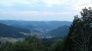 Dieses Bild zeigt eine Webcam-Aufnahme vom Achertal, aufgenommen am Sonntag, den 16.08.2026 um 20:40 Uhr. Die Temperatur betrug 23.8°C.