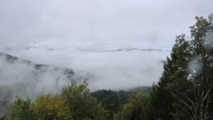Dieses Bild zeigt eine Webcam-Aufnahme vom Achertal, aufgenommen am Sonntag, den 18.10.2026 um 10:40 Uhr. Die Temperatur betrug 6.6°C.