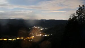 Dieses Bild zeigt eine Webcam-Aufnahme vom Achertal, aufgenommen am Mittwoch, den 03.06.2026 um 02:00 Uhr. Die Temperatur betrug 10°C.