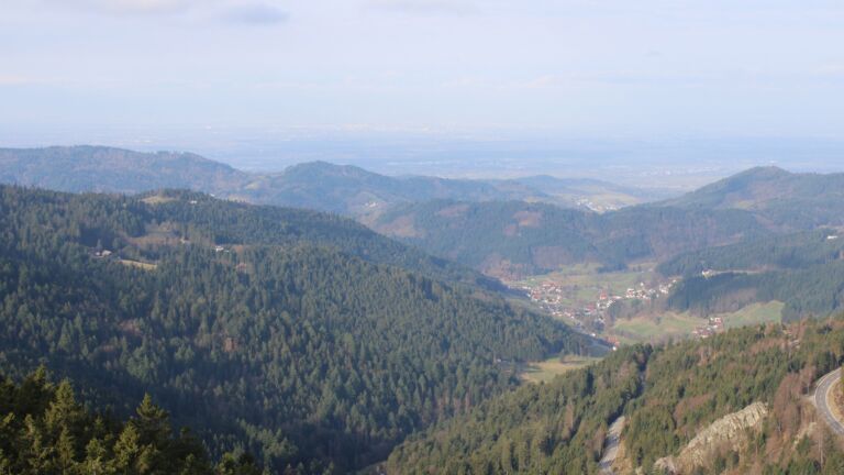 Dieses Bild zeigt eine Webcam-Aufnahme vom Achertal, aufgenommen am Samstag, den 28.02.2026 um 09:20 Uhr. Die Temperatur betrug 6.6°C.