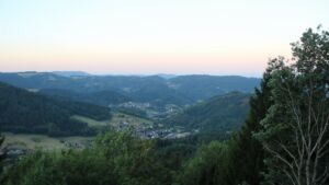 Dieses Bild zeigt eine Webcam-Aufnahme vom Achertal, aufgenommen am Freitag, den 14.08.2026 um 06:30 Uhr. Die Temperatur betrug 25.2°C.
