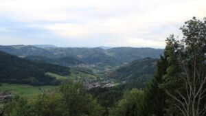 Dieses Bild zeigt eine Webcam-Aufnahme vom Achertal, aufgenommen am Freitag, den 18.09.2026 um 08:10 Uhr. Die Temperatur betrug 12.3°C.