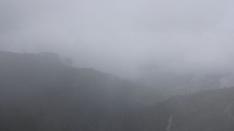Dieses Bild zeigt eine Webcam-Aufnahme vom Achertal, aufgenommen am Sonntag, den 04.05.2025 um 15:50 Uhr. Die Temperatur betrug 6.7°C.