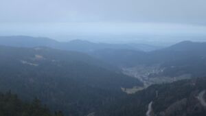 Dieses Bild zeigt eine Webcam-Aufnahme vom Achertal, aufgenommen am Sonntag, den 01.03.2026 um 07:30 Uhr. Die Temperatur betrug 3.2°C.