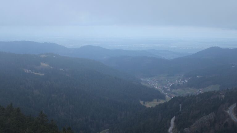 Dieses Bild zeigt eine Webcam-Aufnahme vom Achertal, aufgenommen am Sonntag, den 01.03.2026 um 07:30 Uhr. Die Temperatur betrug 3.2°C.