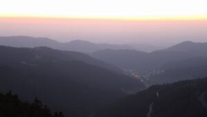 Dieses Bild zeigt eine Webcam-Aufnahme vom Achertal, aufgenommen am Donnerstag, den 19.03.2026 um 19:10 Uhr. Die Temperatur betrug 5.4°C.