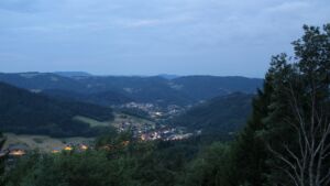 Dieses Bild zeigt eine Webcam-Aufnahme vom Achertal, aufgenommen am Mittwoch, den 05.08.2026 um 05:30 Uhr. Die Temperatur betrug 20.3°C.