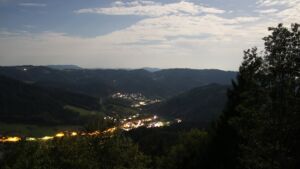 Dieses Bild zeigt eine Webcam-Aufnahme vom Achertal, aufgenommen am Montag, den 28.09.2026 um 06:10 Uhr. Die Temperatur betrug 20.3°C.