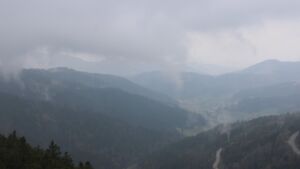 Dieses Bild zeigt eine Webcam-Aufnahme vom Achertal, aufgenommen am Dienstag, den 14.04.2026 um 15:10 Uhr. Die Temperatur betrug 3.9°C.