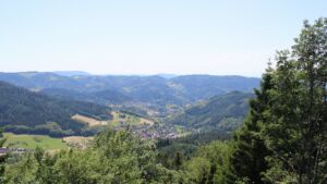 Dieses Bild zeigt eine Webcam-Aufnahme vom Achertal, aufgenommen am Samstag, den 20.06.2026 um 14:30 Uhr. Die Temperatur betrug 31.9°C.