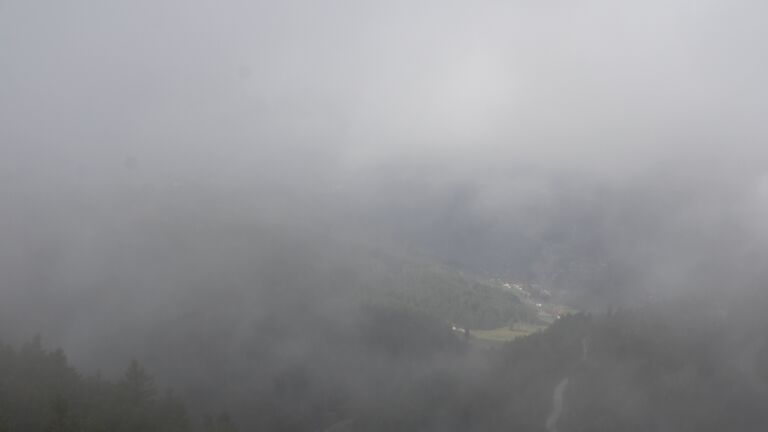 Dieses Bild zeigt eine Webcam-Aufnahme vom Achertal, aufgenommen am Donnerstag, den 12.03.2026 um 10:20 Uhr. Die Temperatur betrug 2.1°C.