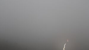 Dieses Bild zeigt eine Webcam-Aufnahme vom Achertal, aufgenommen am Freitag, den 05.12.2025 um 00:30 Uhr. Die Temperatur betrug 0.9°C.